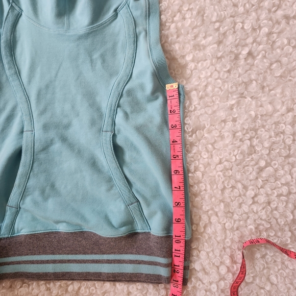 Lululemon Athletica Sz 4 Turquoise Blue Sleeveless Tank Hoodie Sporty&Casual Y2K - Picture 7 of 12